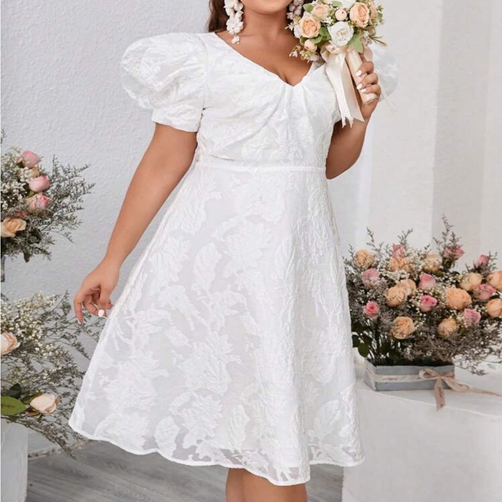 SHEIN White Puff Sleeve Floral Dress